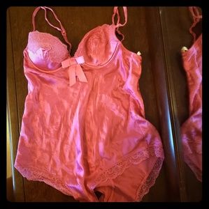 Victoria's Secret Pink 34B Lingerie 100% SILK